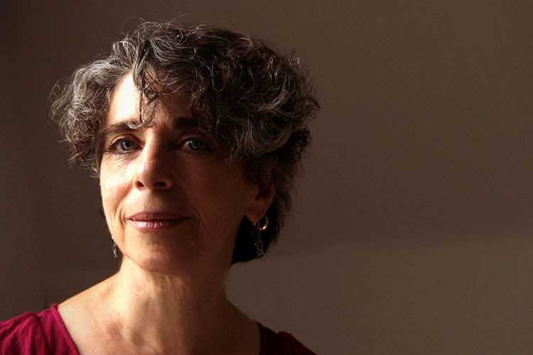 morwen_portrait_reddress_750px